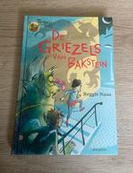 Reggie Naus - De griezels van Bakstein, Ophalen of Verzenden, Zo goed als nieuw, Reggie Naus, Fictie algemeen