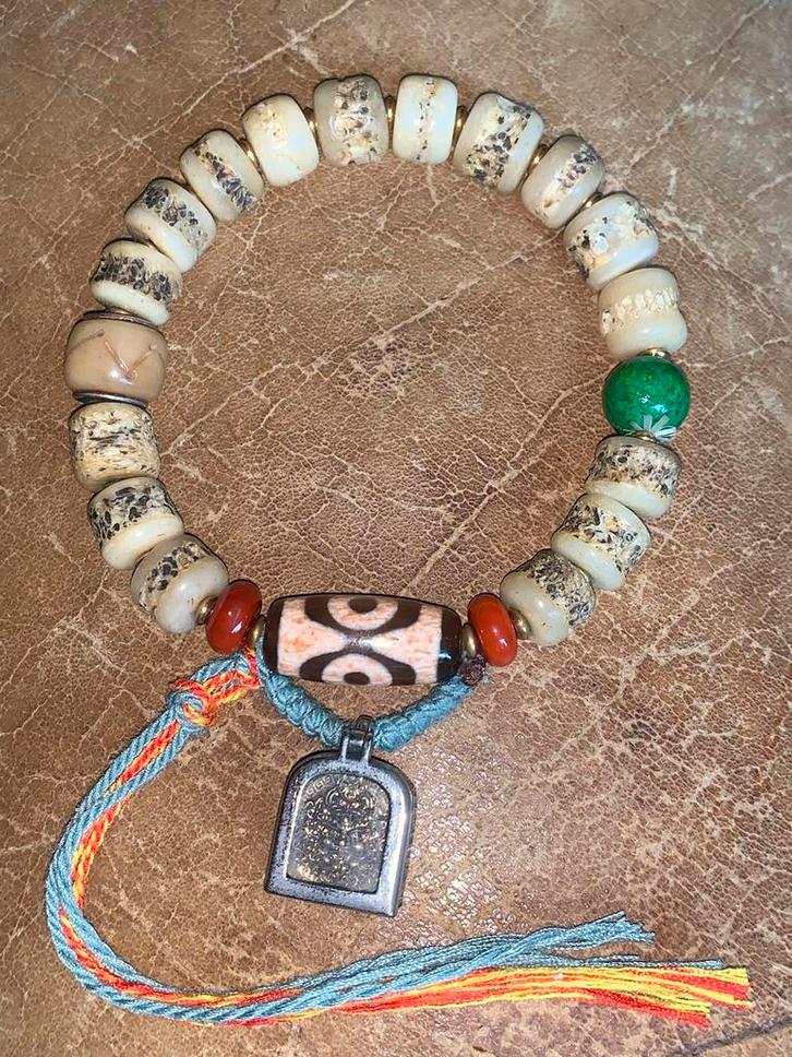 Tibetaanse Armband Mala Yak Bone Dzi Kraal Reisaltaartje, Sieraden, Tassen en Uiterlijk, Armbanden, Zo goed als nieuw, Overige materialen