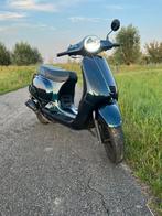 Scooter blauw kenteken, Fietsen en Brommers, Scooters | Overige merken, Ophalen, Zo goed als nieuw