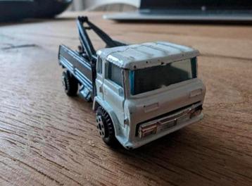 Takelwagen van Yatming beschikbaar voor biedingen