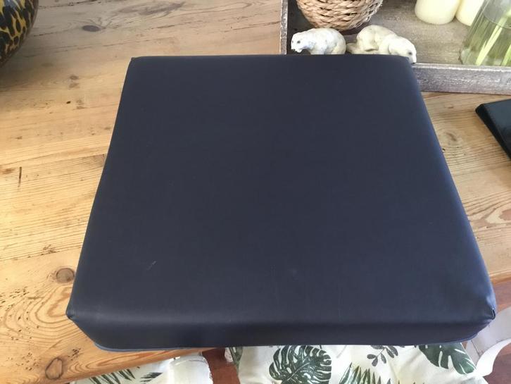 Drukverlagend rolstoelkussen 42x42x8 cm., Diversen, Rolstoelen, Zo goed als nieuw, Duwrolstoel, Ophalen of Verzenden