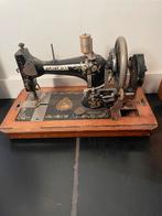 Vintage naaimachine Wilhelmina, Antiek en Kunst, Antiek | Naaimachines, Ophalen of Verzenden
