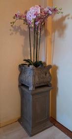 Groot bloemstuk met kunst orchideeen incl zuil en pot, Ophalen of Verzenden, Nieuw, Binnen