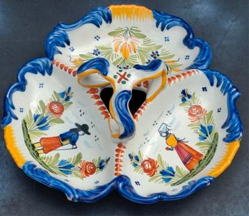 Henriot Quimper. Dienbladschotel. Handpainted/handmade beschikbaar voor biedingen