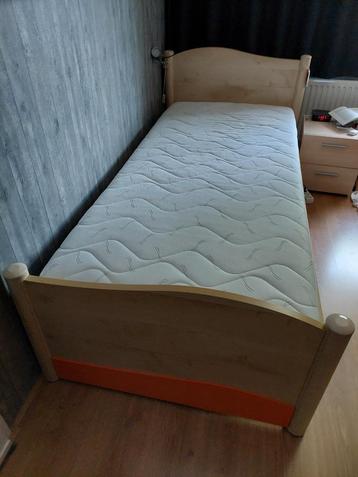  1 persoons bed met onderbox / lattenbodem Gautier 90x 200cm beschikbaar voor biedingen