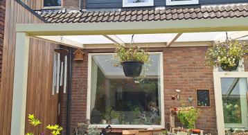 Gevraagd doorzichtige polycarbonaat-platen voor een veranda beschikbaar voor biedingen