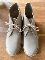 Clarks originals dames desert boots beige suède maat 42 (UK8, Schoenen met lage hakken, Beige, Ophalen of Verzenden, Zo goed als nieuw