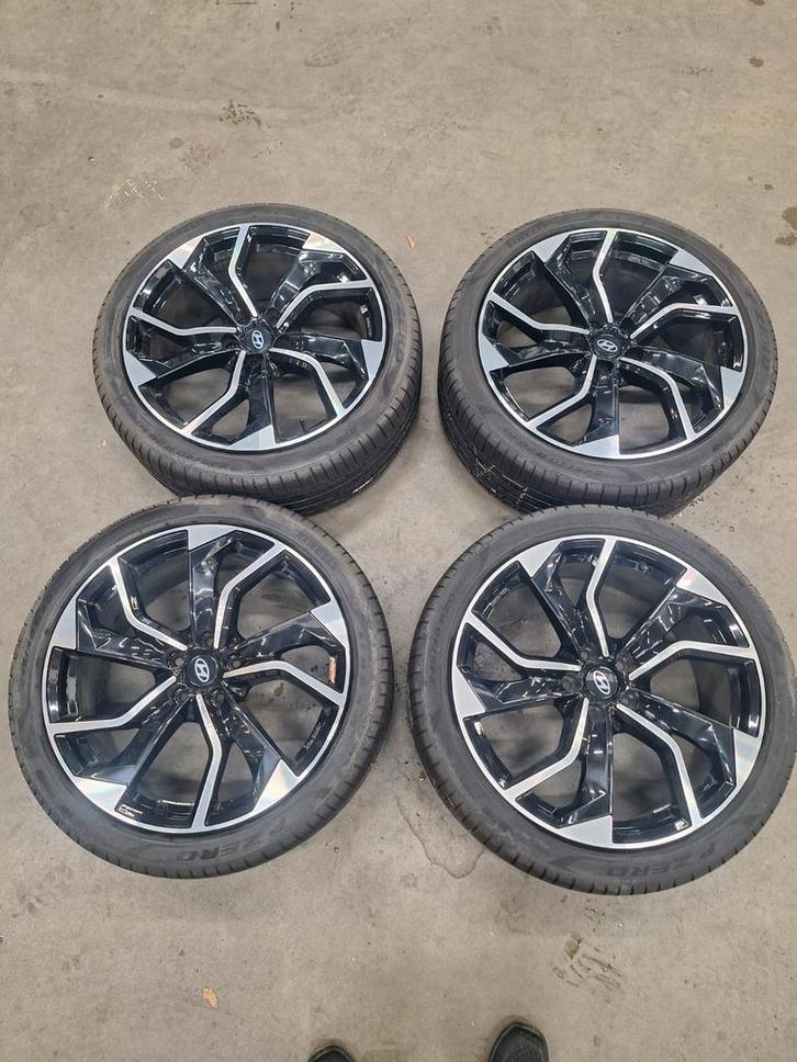 Hyundai Velgen met Banden, Auto-onderdelen, Banden en Velgen, Banden en Velgen, Zomerbanden, 20 inch, 245 mm, Personenwagen, Gebruikt