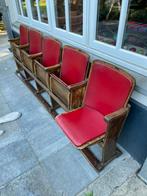 Bioscoopstoelen brocante, Ophalen