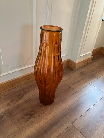 Hoge glazen vaas oranje 60 cm hoog beschikbaar voor biedingen