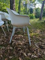 6 Hartmann tuinstoelen wit met kussentjes, Ophalen, Zo goed als nieuw, Kunststof