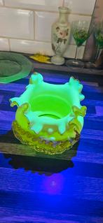 Stevens and Williams uraniumglas uranium glas basket, Antiek en Kunst, Ophalen of Verzenden