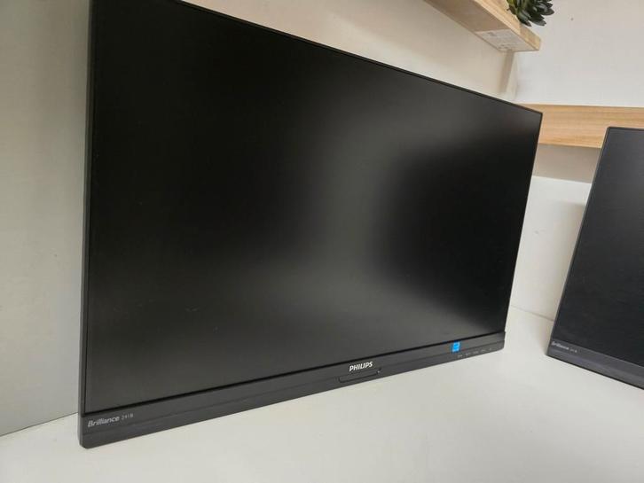 Thuiswerk pakket - 2 x monitor + monitorarm + alle kabels!, Computers en Software, Monitoren, Zo goed als nieuw, 60 Hz of minder