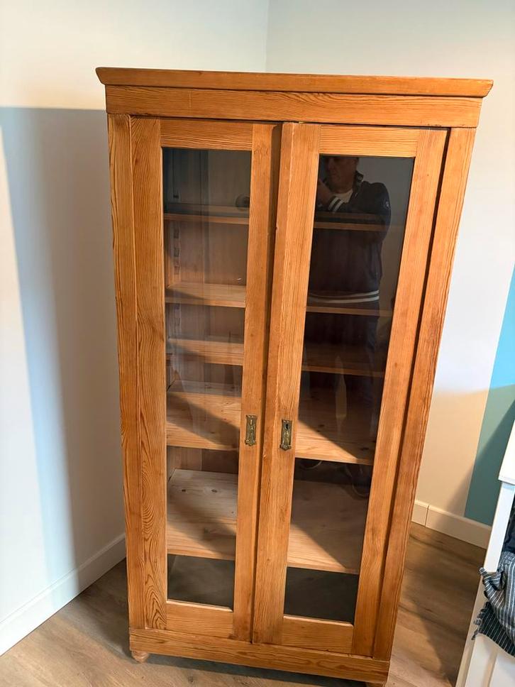 Houten grenen vitrinekast met glazen deuren kast, Huis en Inrichting, Kasten | Vitrinekasten, Gebruikt, 150 tot 200 cm, 50 tot 100 cm