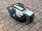 Husqvarna Automower 330X, Tuin en Terras, Robotmaaiers, Ophalen, Gebruikt, 20 tot 25 cm, Husqvarna