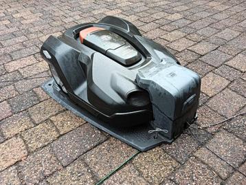 Husqvarna Automower 330X beschikbaar voor biedingen