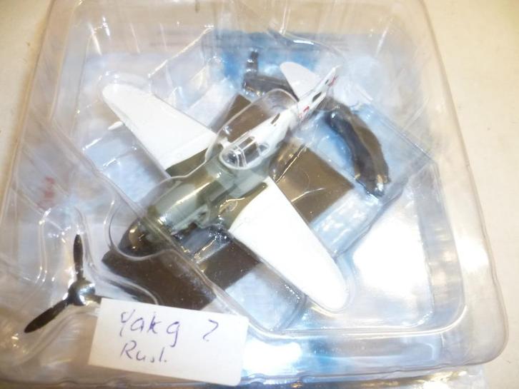 Russisch metalen vliegtuig Yak 9 schaalmodel nieuwstaat. , Verzamelen, Luchtvaart en Vliegtuigspotten, Nieuw, Schaalmodel, Ophalen of Verzenden