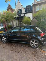 Audi A1 1.0 Tfsi 70KW Sportback  S-line facelift versie 2015, Voorwielaandrijving, Stof, A1, Zwart