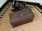 Mooie oude antieke naaimachine met houten koffer., Antiek en Kunst, Ophalen