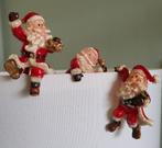 3 zittende/hangende kerstmannen., Diversen, Kerst, Ophalen of Verzenden, Zo goed als nieuw