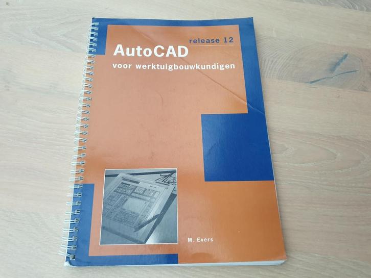 AutoCAD Release 12 voor Werktuigbouwkundigen - M. Evers, Boeken, Techniek, Zo goed als nieuw, Werktuigbouwkunde, Ophalen of Verzenden