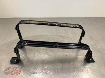 Brandstoftank beugel van een Mercedes Vito beschikbaar voor biedingen