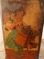 antiek koffie blik meisje maalt de boontjes Rossem's koffie, Antiek en Kunst, Ophalen of Verzenden