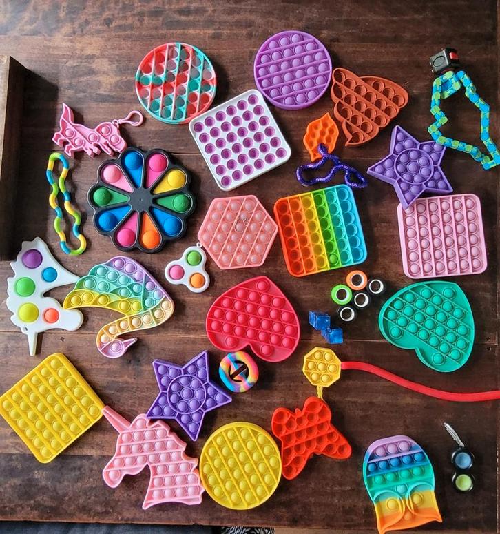 Fidget toys - 32 stuks!, Kinderen en Baby's, Speelgoed | Overig, Gebruikt, Jongen of Meisje, Ophalen