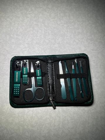 Nieuwe Nagelset – Complete Set €8 per stuk beschikbaar voor biedingen