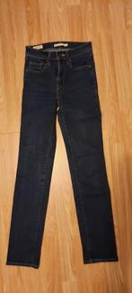 Levi's 724 High Rise Straight Maat 24, Blauw, Nieuw, Ophalen of Verzenden, W27 (confectie 34) of kleiner