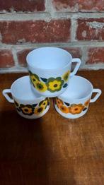 Arcopal kopjes lotus bloem., Huis en Inrichting, Keuken | Servies, Nieuw, Ophalen of Verzenden, Glas, Overige stijlen