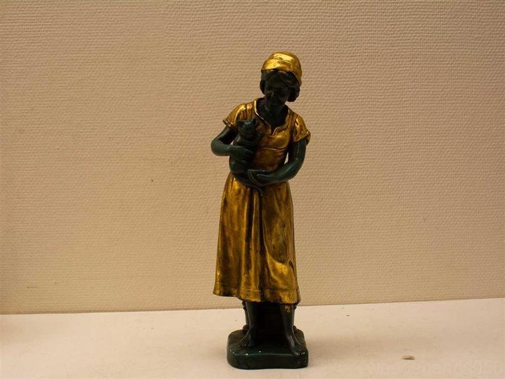 beeld meisje met een kat op de arm 30028, Verzamelen, Beelden en Beeldjes, Gebruikt, Mens, Ophalen of Verzenden