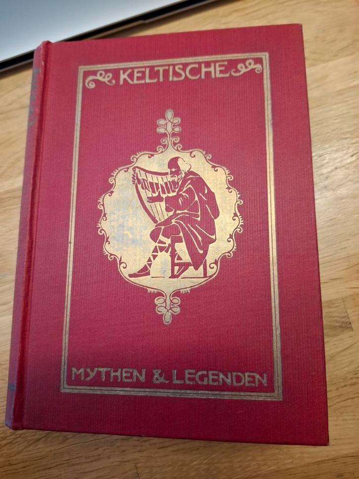Keltische Mythen en Legenden - 2e Druk, Boeken, Godsdienst en Theologie, Gelezen, Overige religies, Ophalen of Verzenden