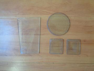 Vintage / oud geslepen glas beschikbaar voor biedingen