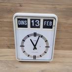 Twemco BQ 20 kalendar klok uit 1985. ( Defect ), Huis en Inrichting, Twemco, Ophalen of Verzenden, Twemco, Analoog