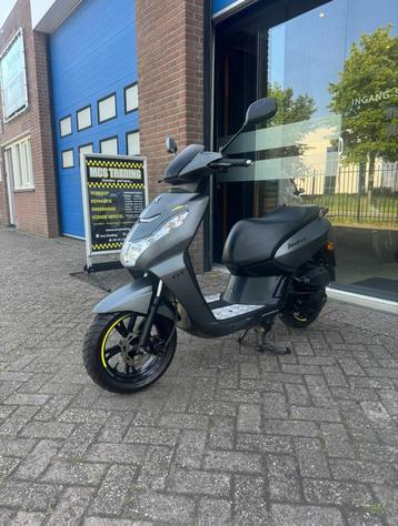 Peugeot Kisbee GT bromscooter beschikbaar voor biedingen
