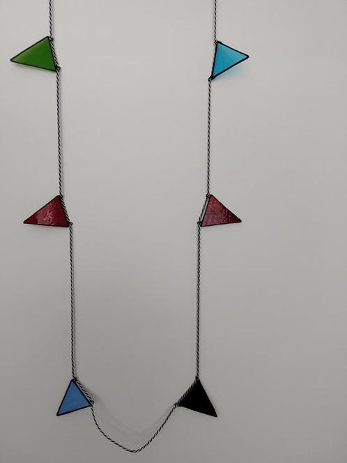 Ambachtelijke lijn met vlaggetjes van glas (2.5m), Antiek en Kunst, Curiosa en Brocante, Ophalen of Verzenden