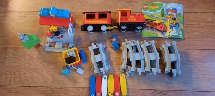 Lego duplo trein 10874 met treinovergang en treinbrug, Kinderen en Baby's, Speelgoed | Duplo en Lego, Zo goed als nieuw, Duplo