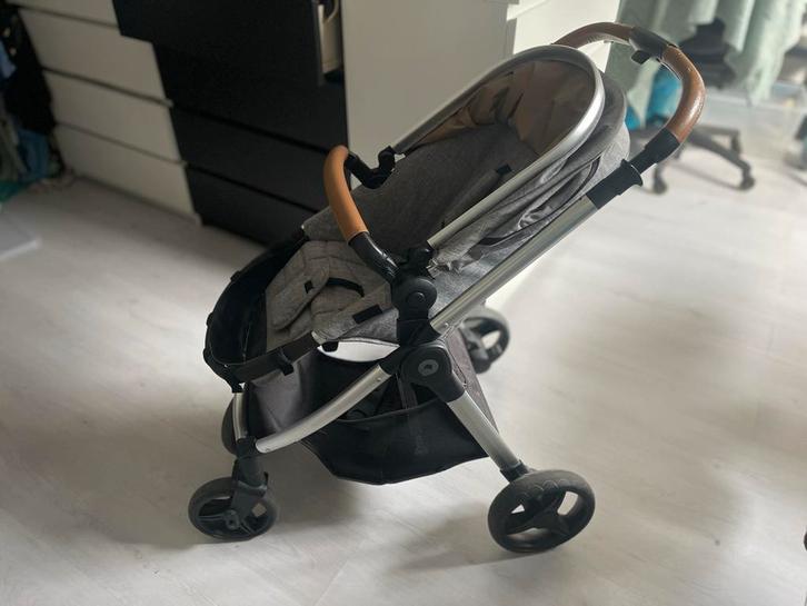 Grijze Qute combi Kinderwagen - met Zitting en Reiswieg, Kinderen en Baby's, Kinderwagens en Combinaties, Gebruikt, Overige merken