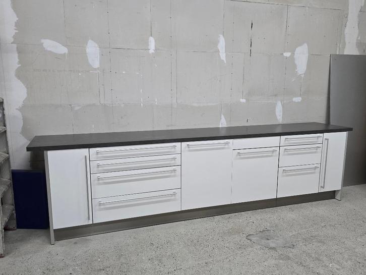 Te koop Complete  witte keuken met apparaten/opbergkasten., Huis en Inrichting, Keuken | Complete keukens, Gebruikt, Wit, Hout