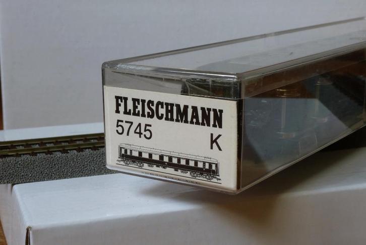 Reizigerswagons H0 FLM/Roco, Hobby en Vrije tijd, Modeltreinen | H0, Zo goed als nieuw, Wagon, Gelijkstroom, Fleischmann, Analoog