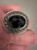 Mooie zilveren ring met Onyx mt  56, 17 tot 18, Ophalen of Verzenden, Dame, Zo goed als nieuw