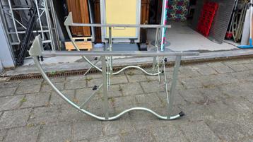 Omlegbok voor oa mengtafel beschikbaar voor biedingen
