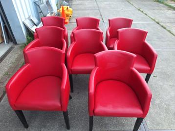 8 Rode Horeca Stoelen - Gebruikt beschikbaar voor biedingen