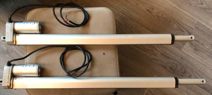 elektrische cilinders 24 volt 2 maal, Hobby en Vrije tijd, Elektronica-componenten, Gebruikt, Ophalen