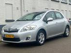 Toyota Auris 1.8 Full Hybrid Aspiration|Trekhaa € 7.845,00, Auto's, 74 €/maand, 4 cilinders, Origineel Nederlands, Nieuw