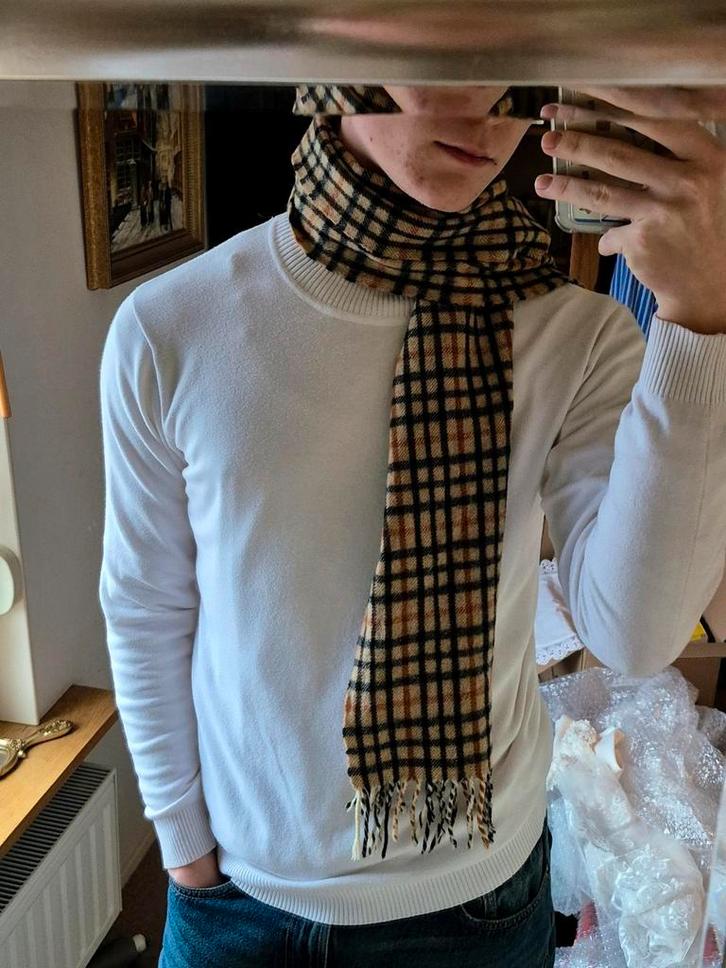 Mooie Classic Daks sjaal, Kleding | Dames, Mutsen, Sjaals en Handschoenen, Zo goed als nieuw, Sjaal, Ophalen of Verzenden