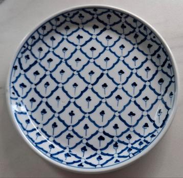 Zwaar aardewerken (ontbijt) bordje, blauw-wit  beschikbaar voor biedingen