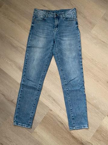 J&M Mom jeans maat 164 meisjes spijkerbroek ZGAN beschikbaar voor biedingen