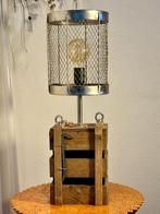 Vloerlamp “Op bierkistje", Ophalen, Metaal, Zo goed als nieuw, Minder dan 100 cm
